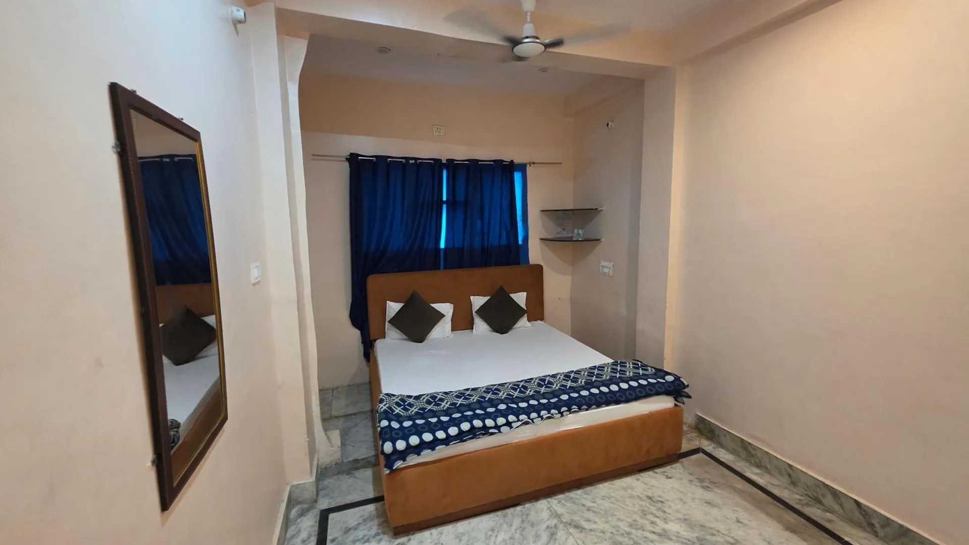 The Kashi Dham Paying Guest House Váránasí Indie